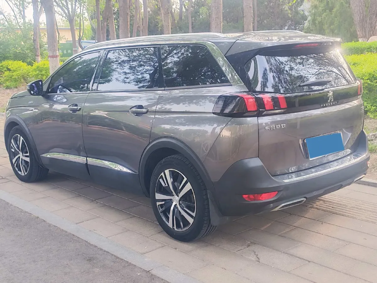 2017 Peugeot 5008 1.6T 167HP L4 6AT,autocango,china used car exporter,china ev exporter,chinese used car exporter,chinese used ev exporter