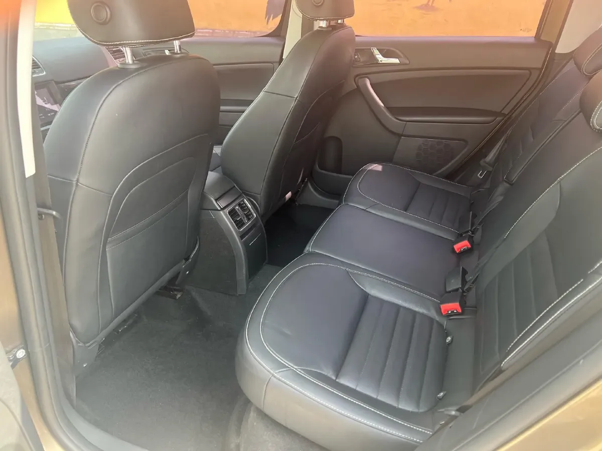 2017 Skoda Yeti 1.4T 150HP L4 7DCT,autocango,china used car exporter,china ev exporter,chinese used car exporter,chinese used ev exporter