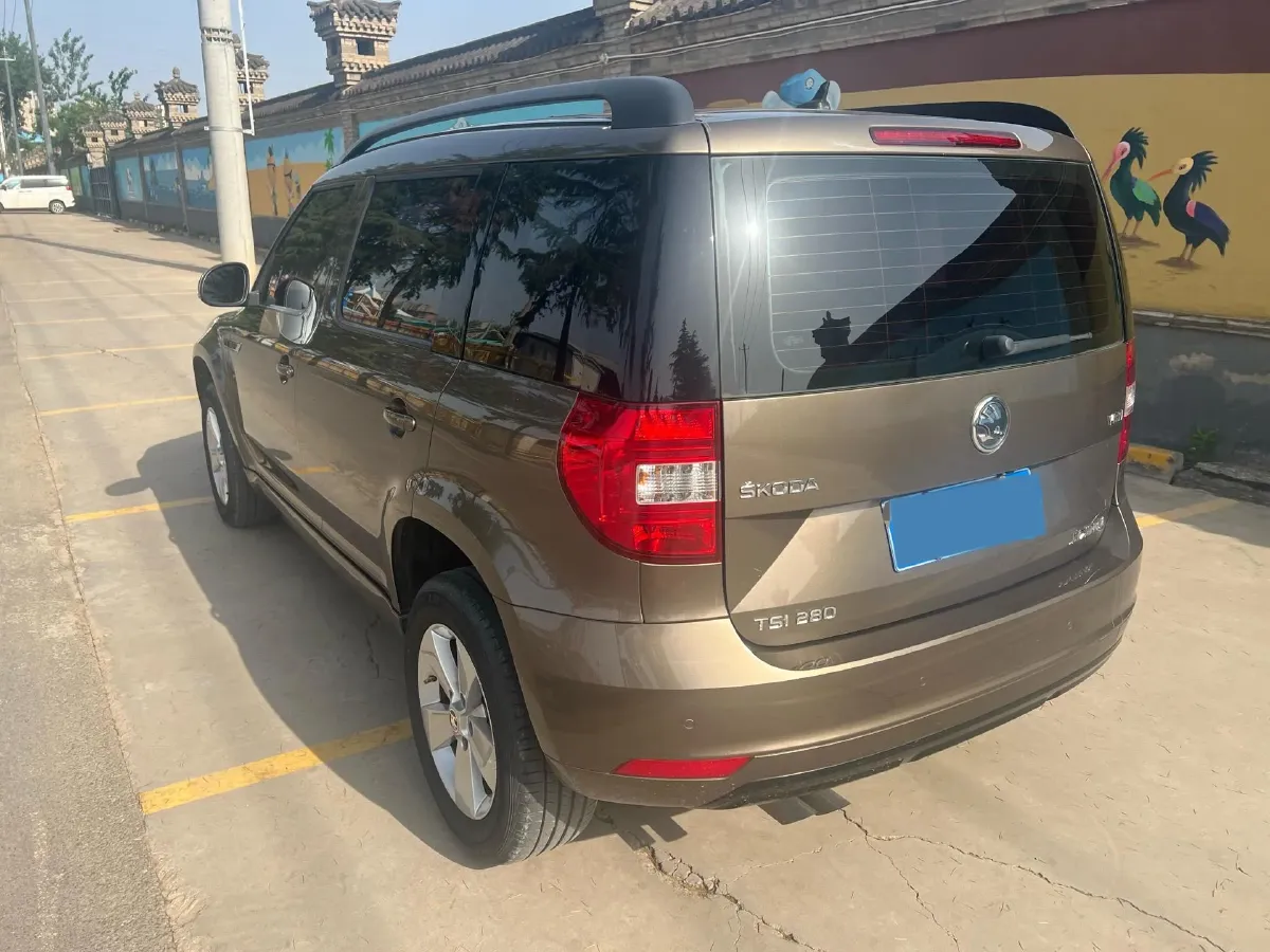 2017 Skoda Yeti 1.4T 150HP L4 7DCT,autocango,china used car exporter,china ev exporter,chinese used car exporter,chinese used ev exporter