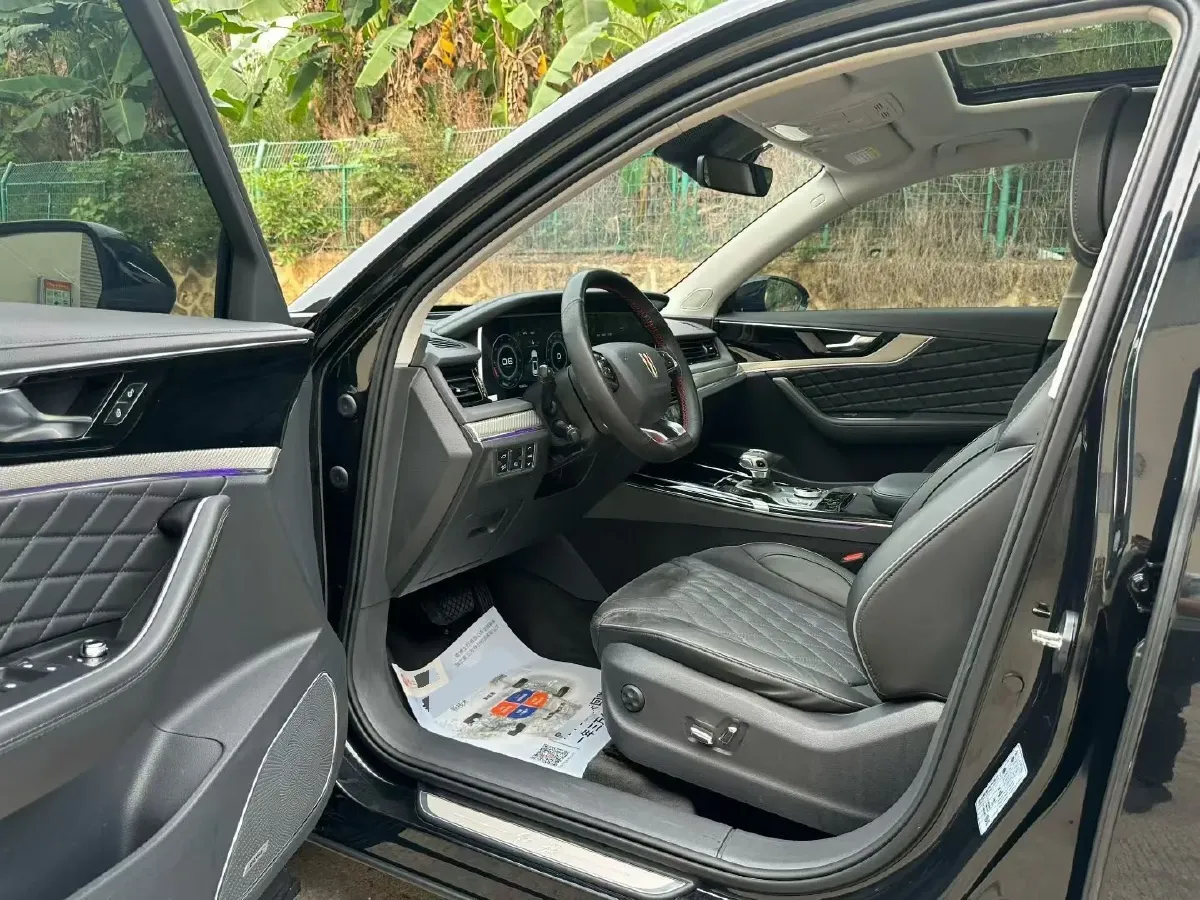 2019 HongQi HS5 2.0T 224HP L4 6AT,autocango,china used car exporter,china ev exporter,chinese used car exporter,chinese used ev exporter