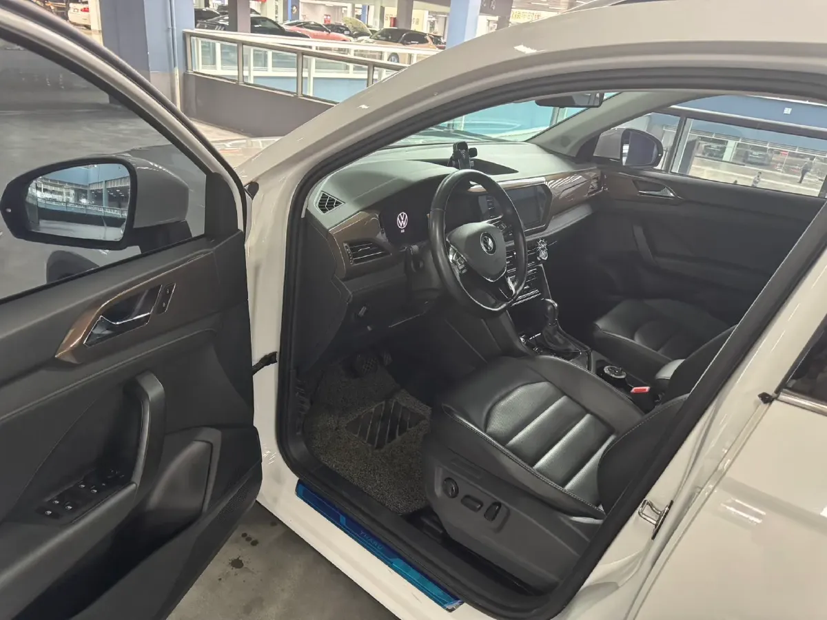 2021 Volkswagen Tharu 1.4T 150HP L4 7DCT,autocango,china used car exporter,china ev exporter,chinese used car exporter,chinese used ev exporter