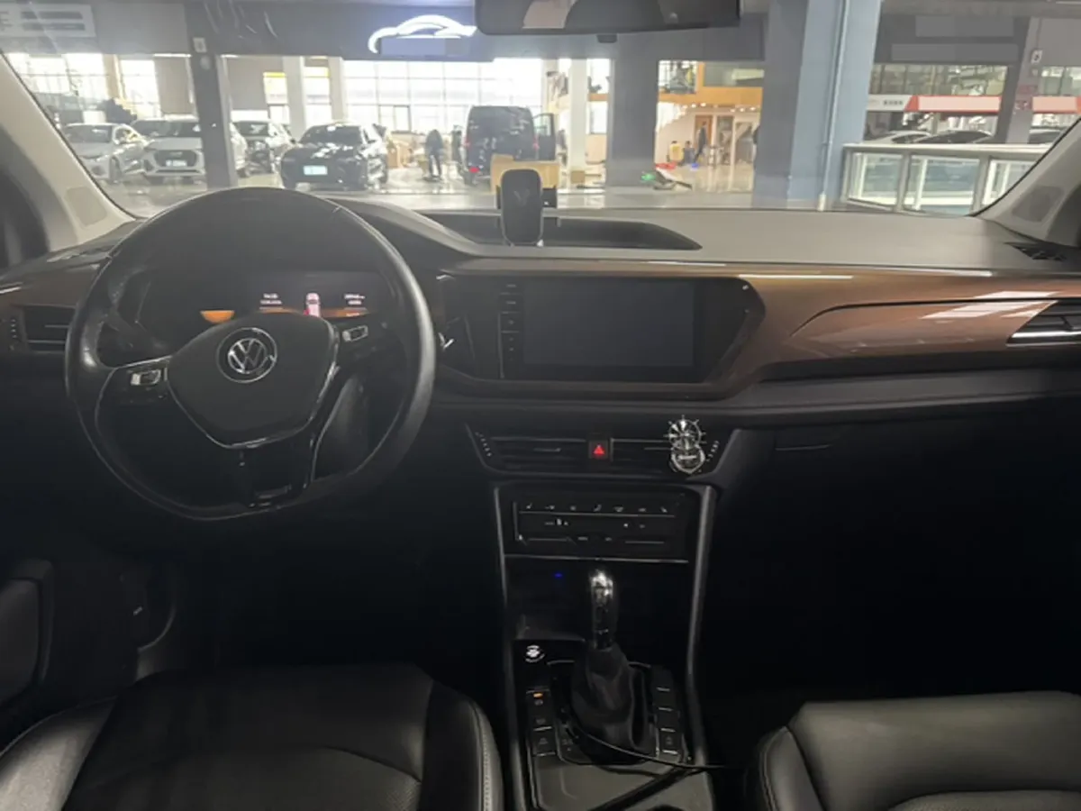 2021 Volkswagen Tharu 1.4T 150HP L4 7DCT,autocango,china used car exporter,china ev exporter,chinese used car exporter,chinese used ev exporter