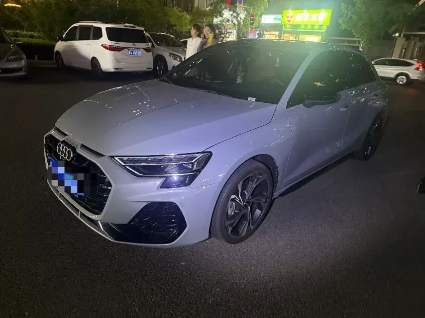2025 Audi A3 1.5T 160HP L4 7DCT,autocango,china used car exporter,china ev exporter,chinese used car exporter,chinese used ev exporter