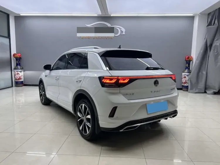 2023 Volkswagen T-Roc 1.5T 160HP L4 7DCT,autocango,china used car exporter,china ev exporter,chinese used car exporter,chinese used ev exporter