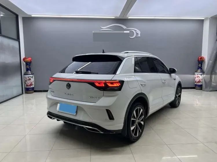 2023 Volkswagen T-Roc 1.5T 160HP L4 7DCT,autocango,china used car exporter,china ev exporter,chinese used car exporter,chinese used ev exporter