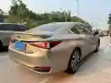 2020 Lexus ES 2.5L 178HP L4 E-CVT Hybrid