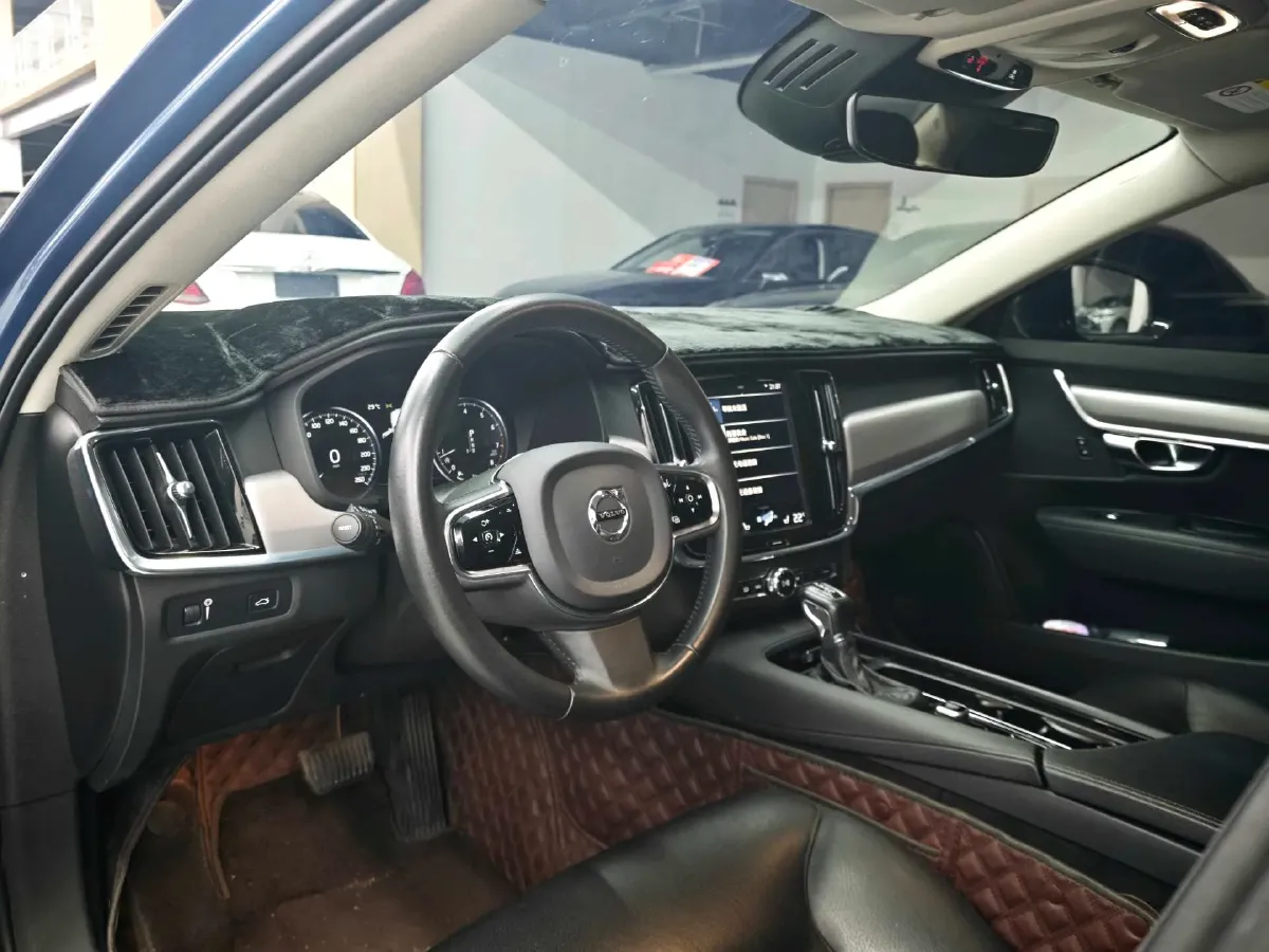 2020 Volvo S90 2.0T 254HP L4 8AT,autocango,china used car exporter,china ev exporter,chinese used car exporter,chinese used ev exporter