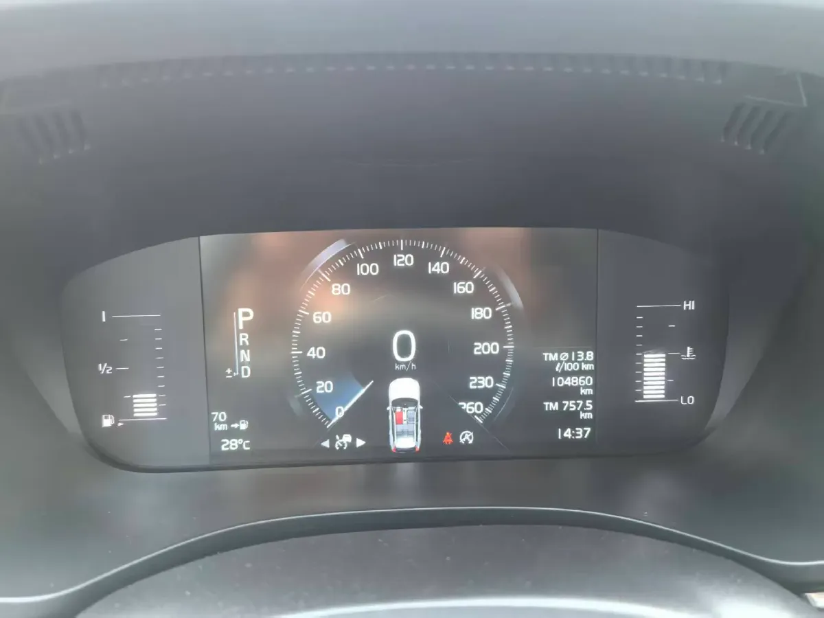 2019 Volvo XC60 2.0T 254HP L4 8AT,autocango,china used car exporter,china ev exporter,chinese used car exporter,chinese used ev exporter