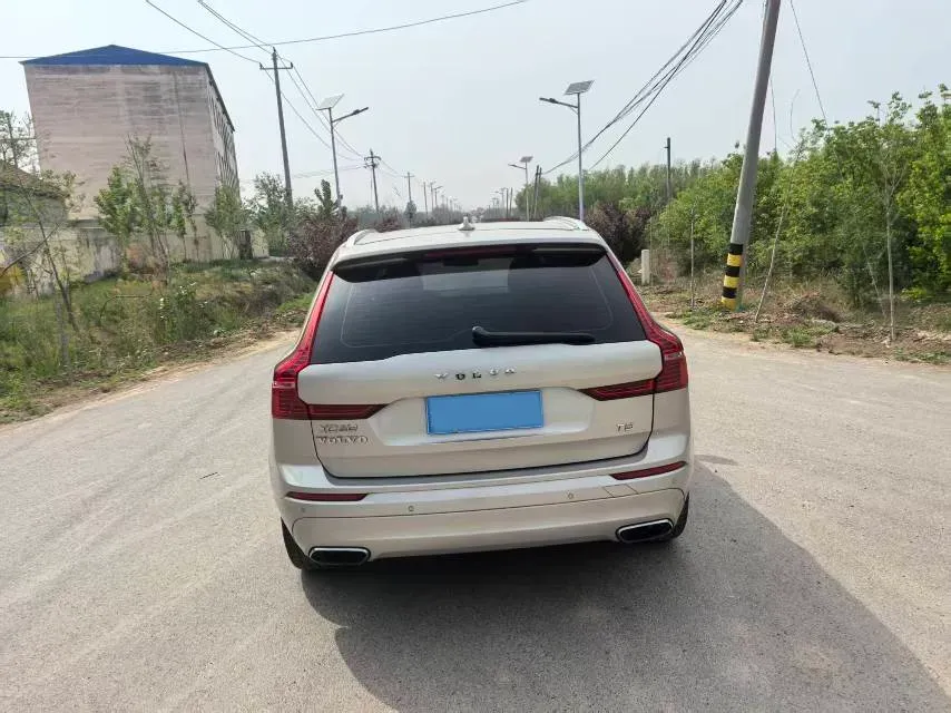 2019 Volvo XC60 2.0T 254HP L4 8AT,autocango,china used car exporter,china ev exporter,chinese used car exporter,chinese used ev exporter
