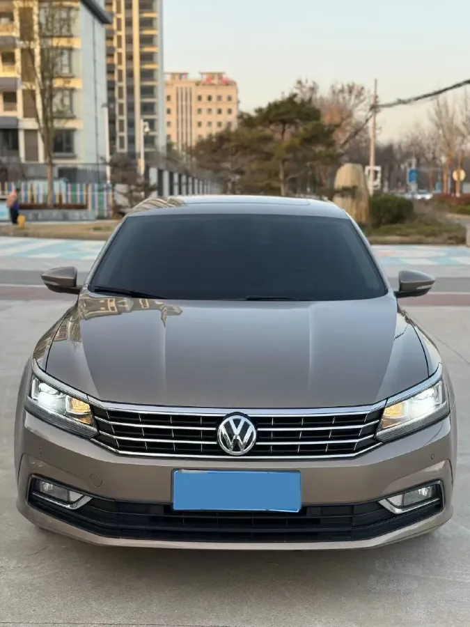 2017 Volkswagen Passat 1.8T 180HP L4 7DCT,autocango,china used car exporter,china ev exporter,chinese used car exporter,chinese used ev exporter