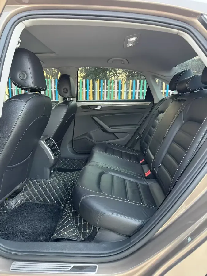 2017 Volkswagen Passat 1.8T 180HP L4 7DCT,autocango,china used car exporter,china ev exporter,chinese used car exporter,chinese used ev exporter