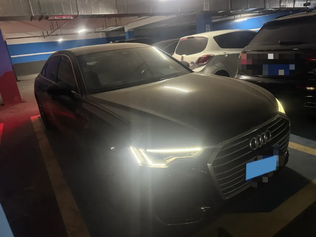 2021 Audi A6L 2.0T 190HP L4 7DCT,autocango,china used car exporter,china ev exporter,chinese used car exporter,chinese used ev exporter