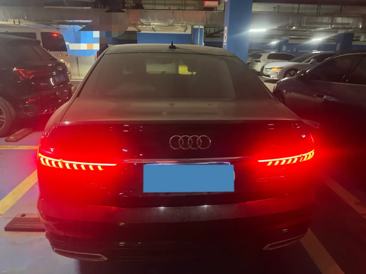 2021 Audi A6L 2.0T 190HP L4 7DCT,autocango,china used car exporter,china ev exporter,chinese used car exporter,chinese used ev exporter