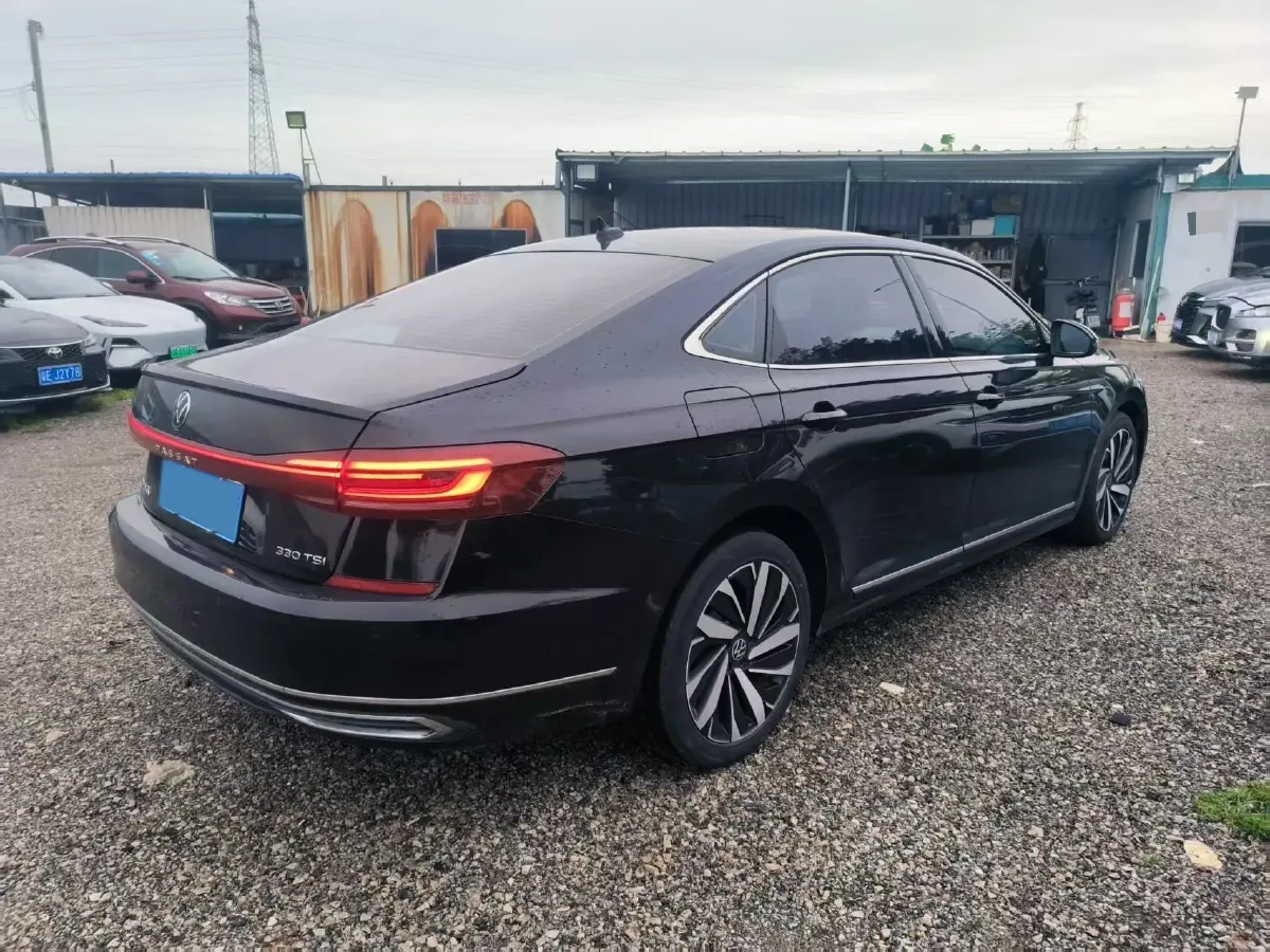 2023 Volkswagen Passat 2.0T 186HP L4 7DCT,autocango,china used car exporter,china ev exporter,chinese used car exporter,chinese used ev exporter