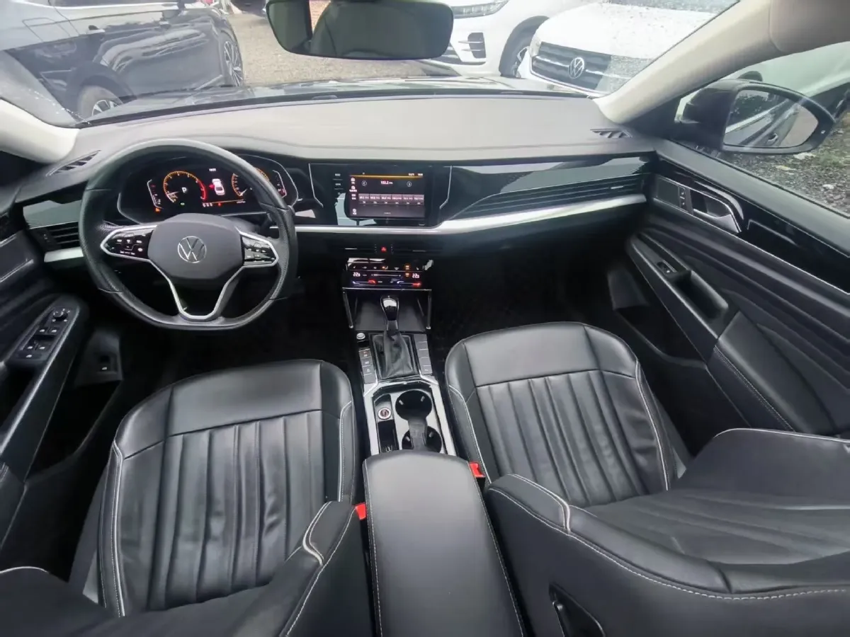 2023 Volkswagen Passat 2.0T 186HP L4 7DCT,autocango,china used car exporter,china ev exporter,chinese used car exporter,chinese used ev exporter