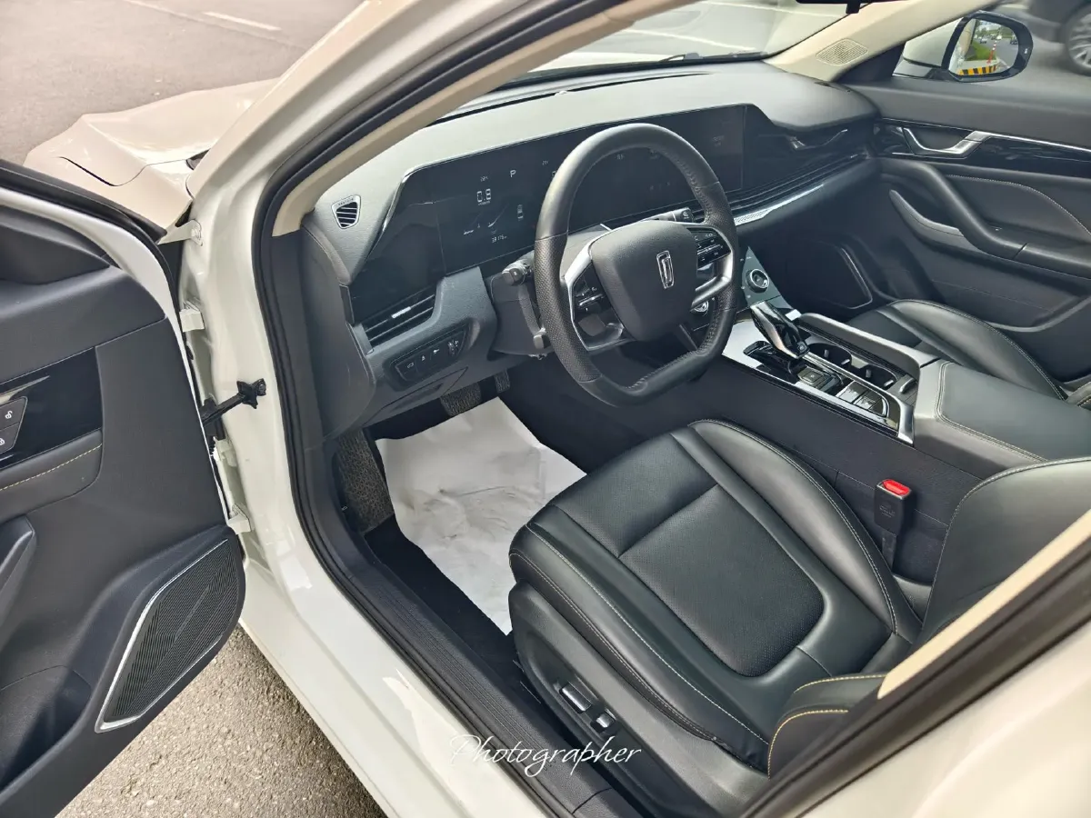 2022 ChangAn CS55 Plus 1.5T 188HP L4 7DCT,autocango,china used car exporter,china ev exporter,chinese used car exporter,chinese used ev exporter