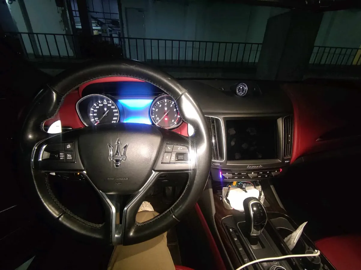 2018 Maserati Levante 3.0T 350HP V6 8AT,autocango,china used car exporter,china ev exporter,chinese used car exporter,chinese used ev exporter