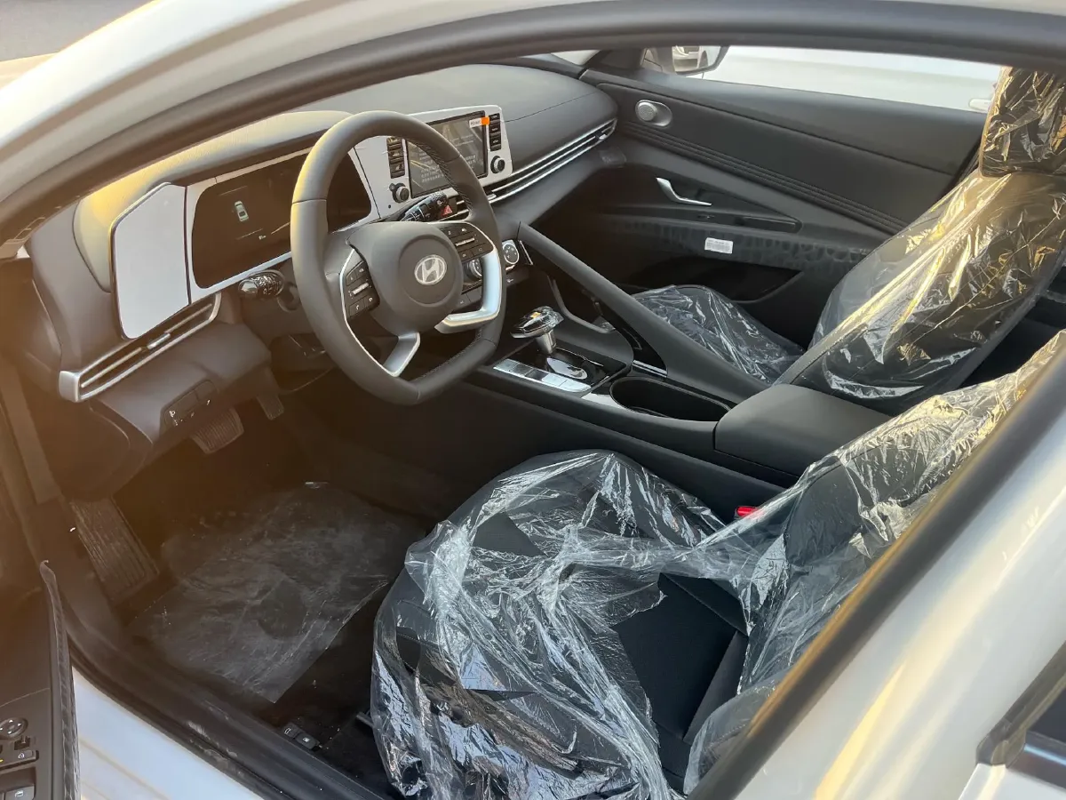 2023 Hyundai Elantra 1.5L 115HP L4 CVT,autocango,china used car exporter,china ev exporter,chinese used car exporter,chinese used ev exporter