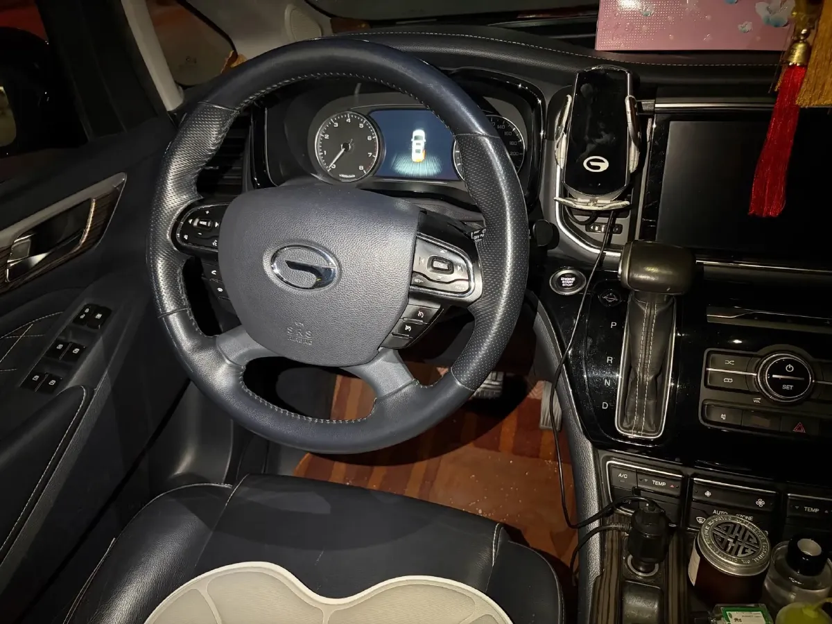 2020 GAC Trumpchi M8 2.0T 252HP L4 8AT,autocango,china used car exporter,china ev exporter,chinese used car exporter,chinese used ev exporter