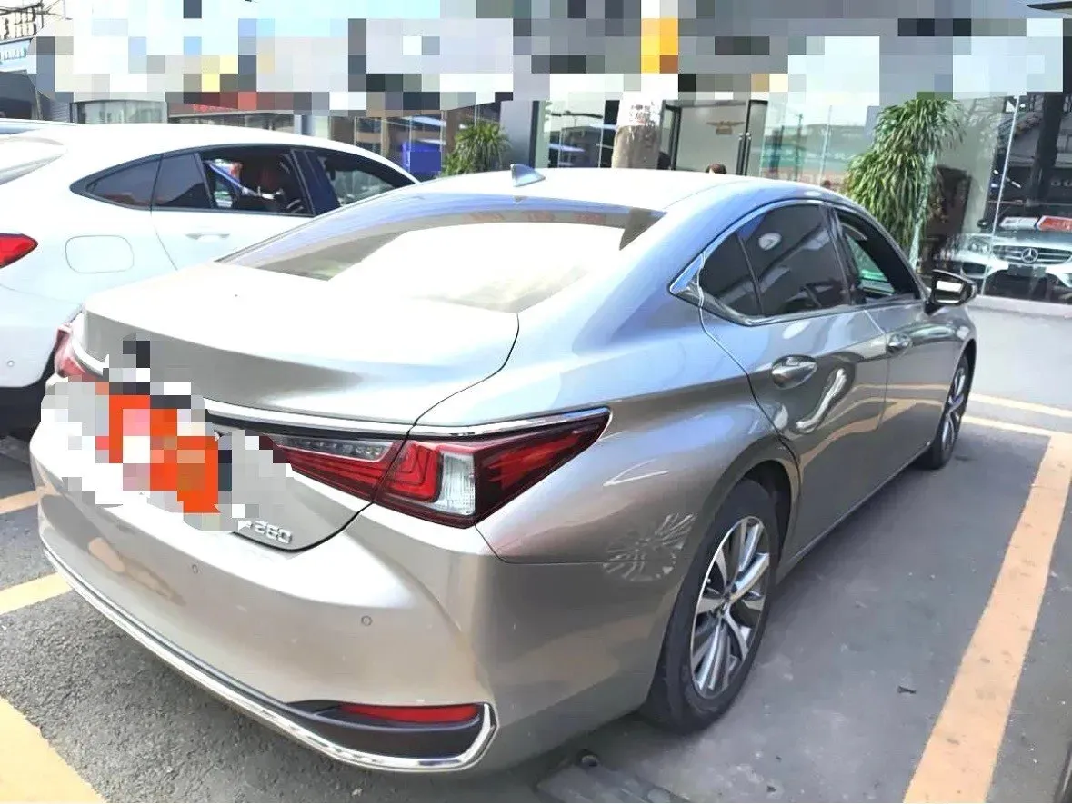 2018 Lexus ES 2.0L 167HP L4 6AT,autocango,china used car exporter,china ev exporter,chinese used car exporter,chinese used ev exporter