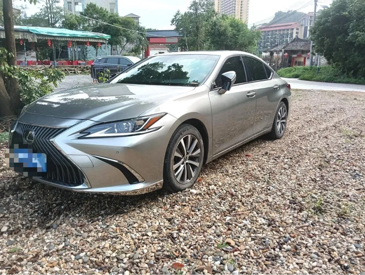 2018 Lexus ES 2.0L 167HP L4 6AT,autocango,china used car exporter,china ev exporter,chinese used car exporter,chinese used ev exporter