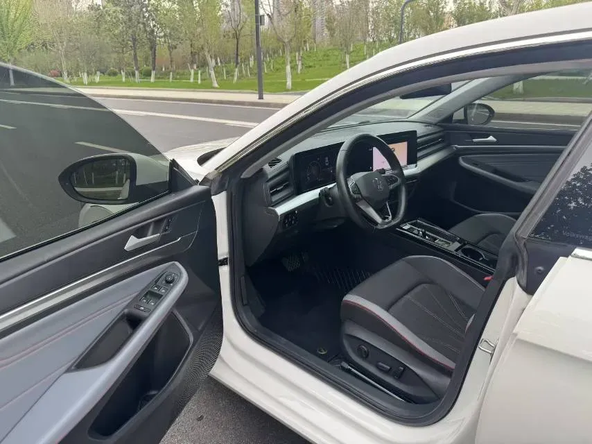 2022 Volkswagen Lavida 1.4T 150HP L4 7DCT,autocango,china used car exporter,china ev exporter,chinese used car exporter,chinese used ev exporter