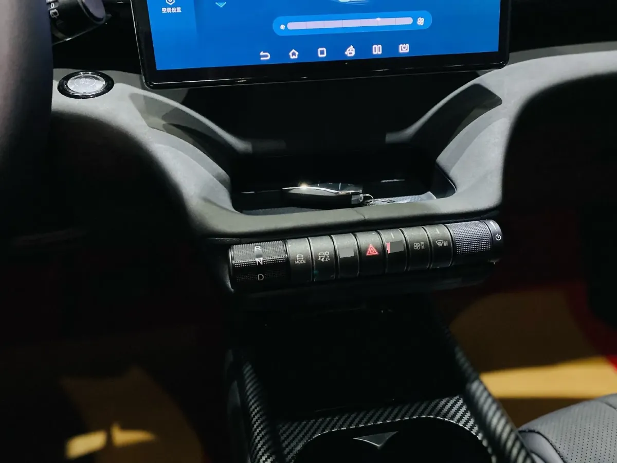 2024 BYD Dolphin BEV 44.928KWH,autocango,china used car exporter,china ev exporter,chinese used car exporter,chinese used ev exporter