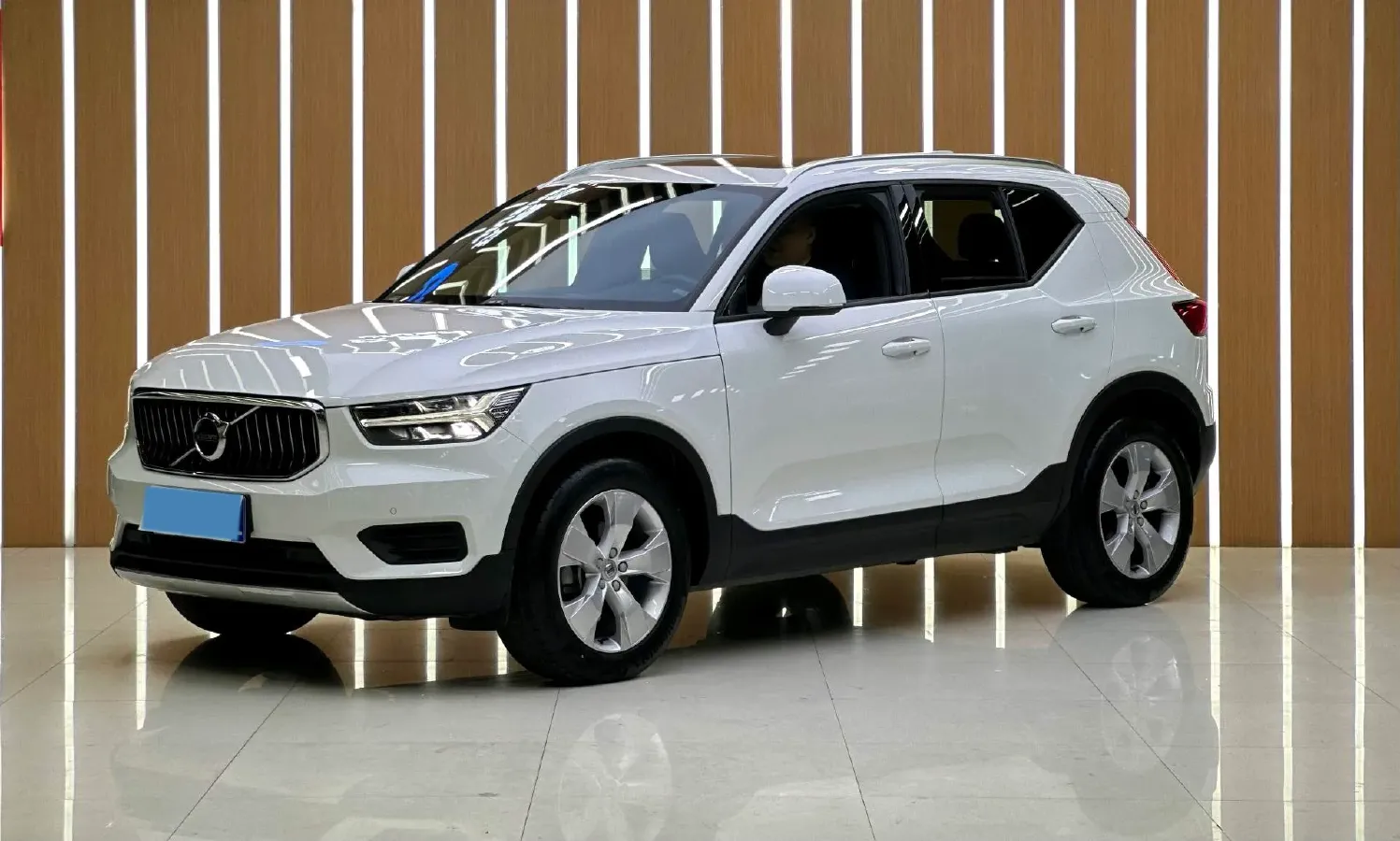 2020 Volvo XC40 1.5T 163HP L3 8AT,autocango,china used car exporter,china ev exporter,chinese used car exporter,chinese used ev exporter