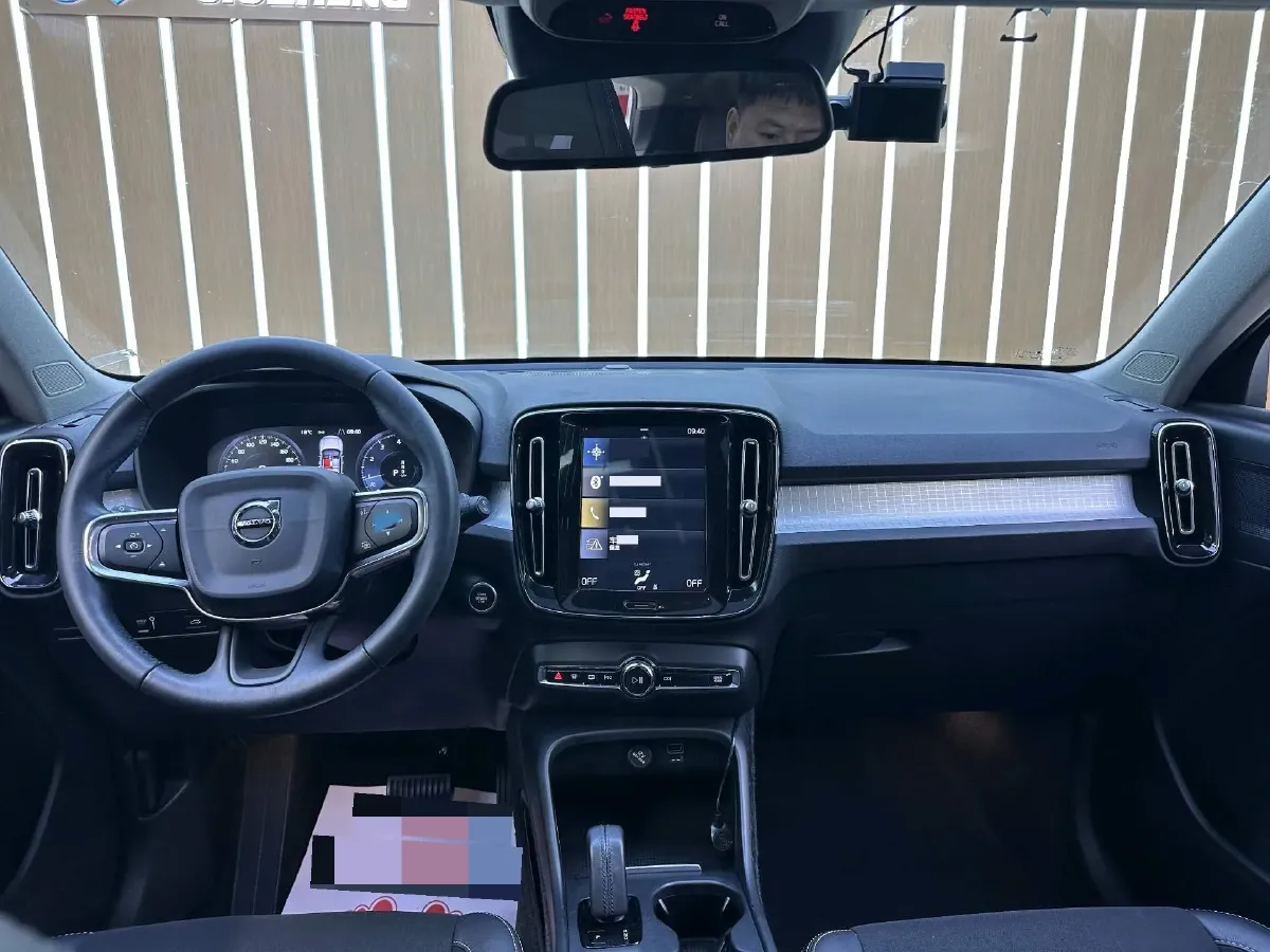 2020 Volvo XC40 1.5T 163HP L3 8AT,autocango,china used car exporter,china ev exporter,chinese used car exporter,chinese used ev exporter