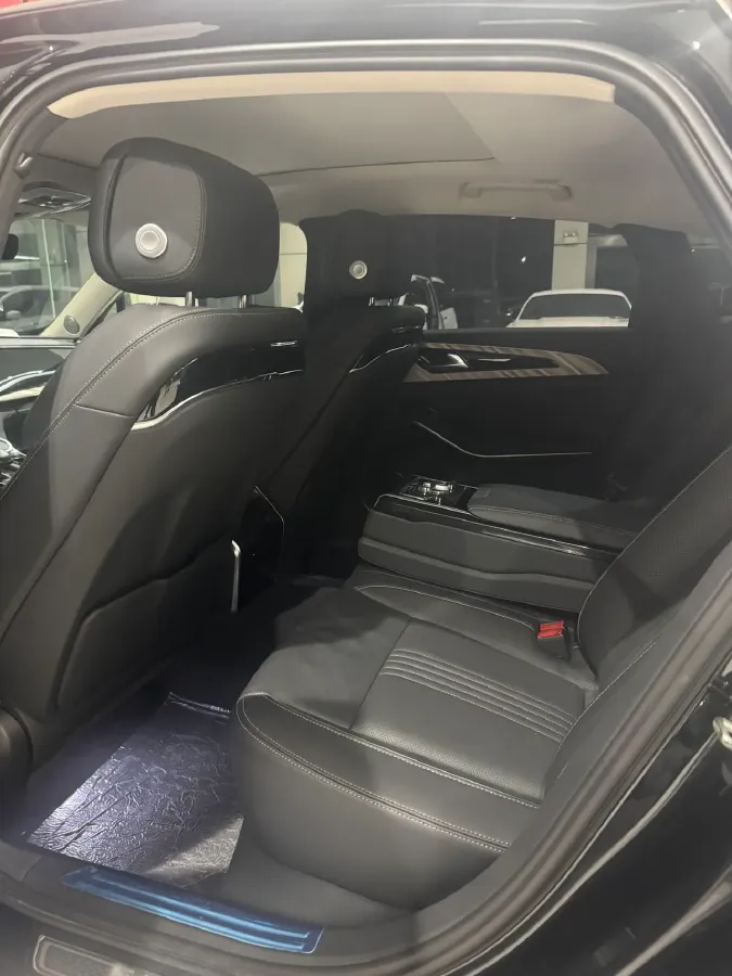 2020 HongQi H9 2.0T 252HP L4 7DCT,autocango,china used car exporter,china ev exporter,chinese used car exporter,chinese used ev exporter