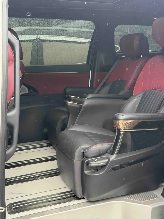 2023 GAC Trumpchi M8 2.0T 252HP L4 8AT,autocango,china used car exporter,china ev exporter,chinese used car exporter,chinese used ev exporter