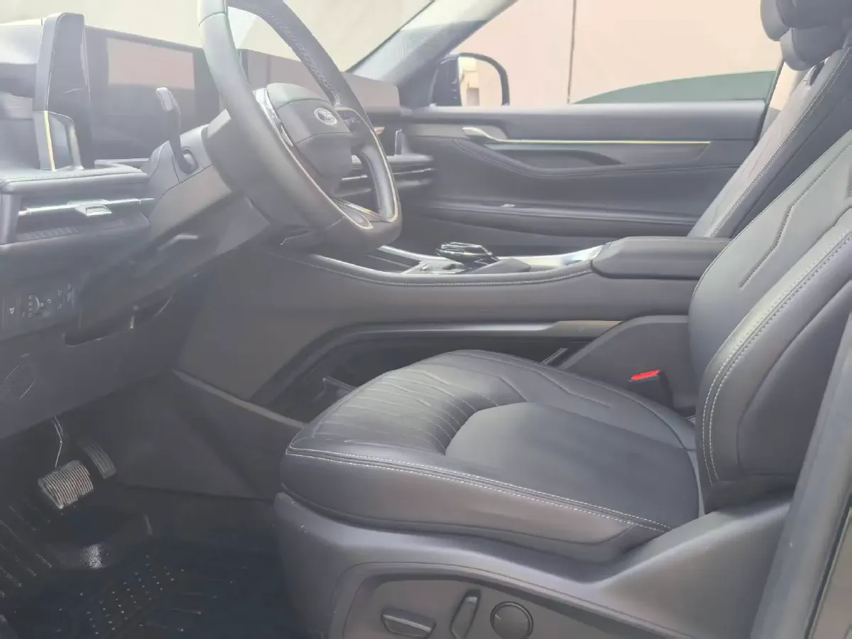 2026 Ford Edge 2.0T 252HP L4 8AT,autocango,china used car exporter,china ev exporter,chinese used car exporter,chinese used ev exporter