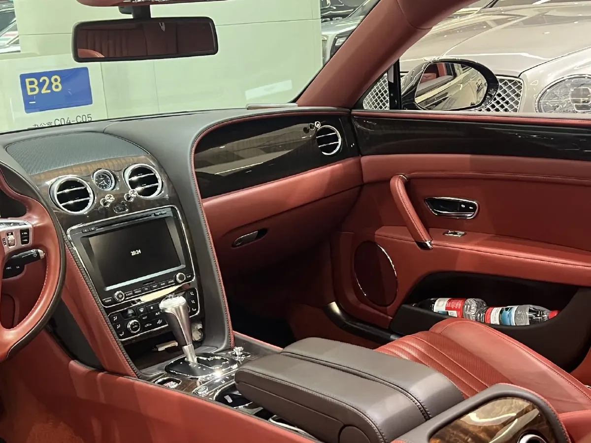 2017 Bentley Flying Spur 4.0T 528HP V8 8AT,autocango,china used car exporter,china ev exporter,chinese used car exporter,chinese used ev exporter