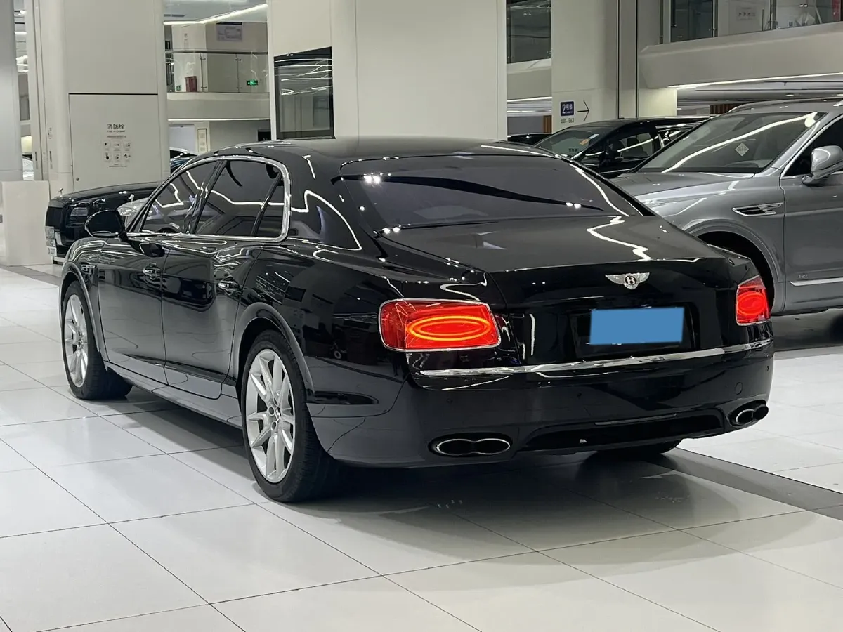 2017 Bentley Flying Spur 4.0T 528HP V8 8AT,autocango,china used car exporter,china ev exporter,chinese used car exporter,chinese used ev exporter