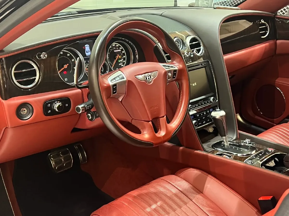 2017 Bentley Flying Spur 4.0T 528HP V8 8AT,autocango,china used car exporter,china ev exporter,chinese used car exporter,chinese used ev exporter