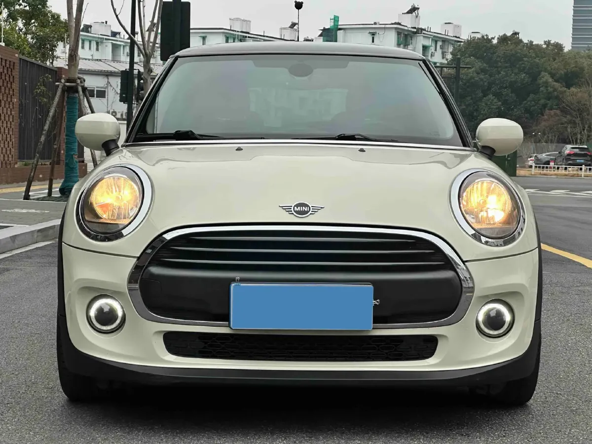 2019 MINI MINI 1.5T 102HP L3 7DCT,autocango,china used car exporter,china ev exporter,chinese used car exporter,chinese used ev exporter