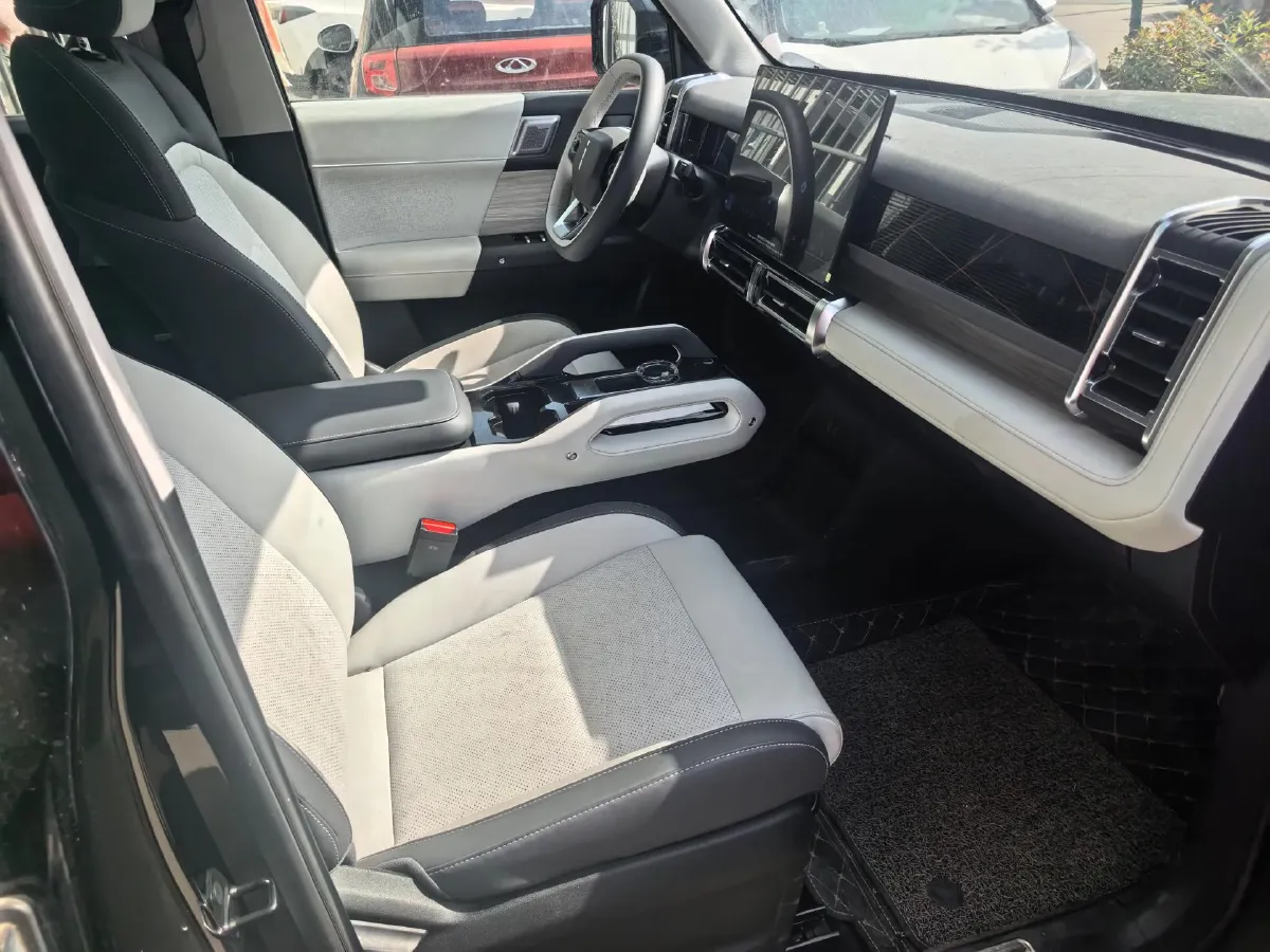 2024 iCAR iCAR 03 BEV 65.69KWH,autocango,china used car exporter,china ev exporter,chinese used car exporter,chinese used ev exporter