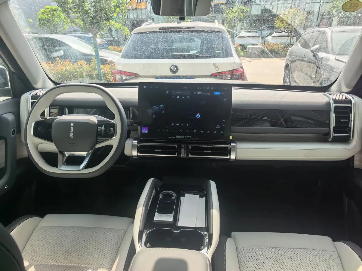 2024 iCAR iCAR 03 BEV 65.69KWH,autocango,china used car exporter,china ev exporter,chinese used car exporter,chinese used ev exporter