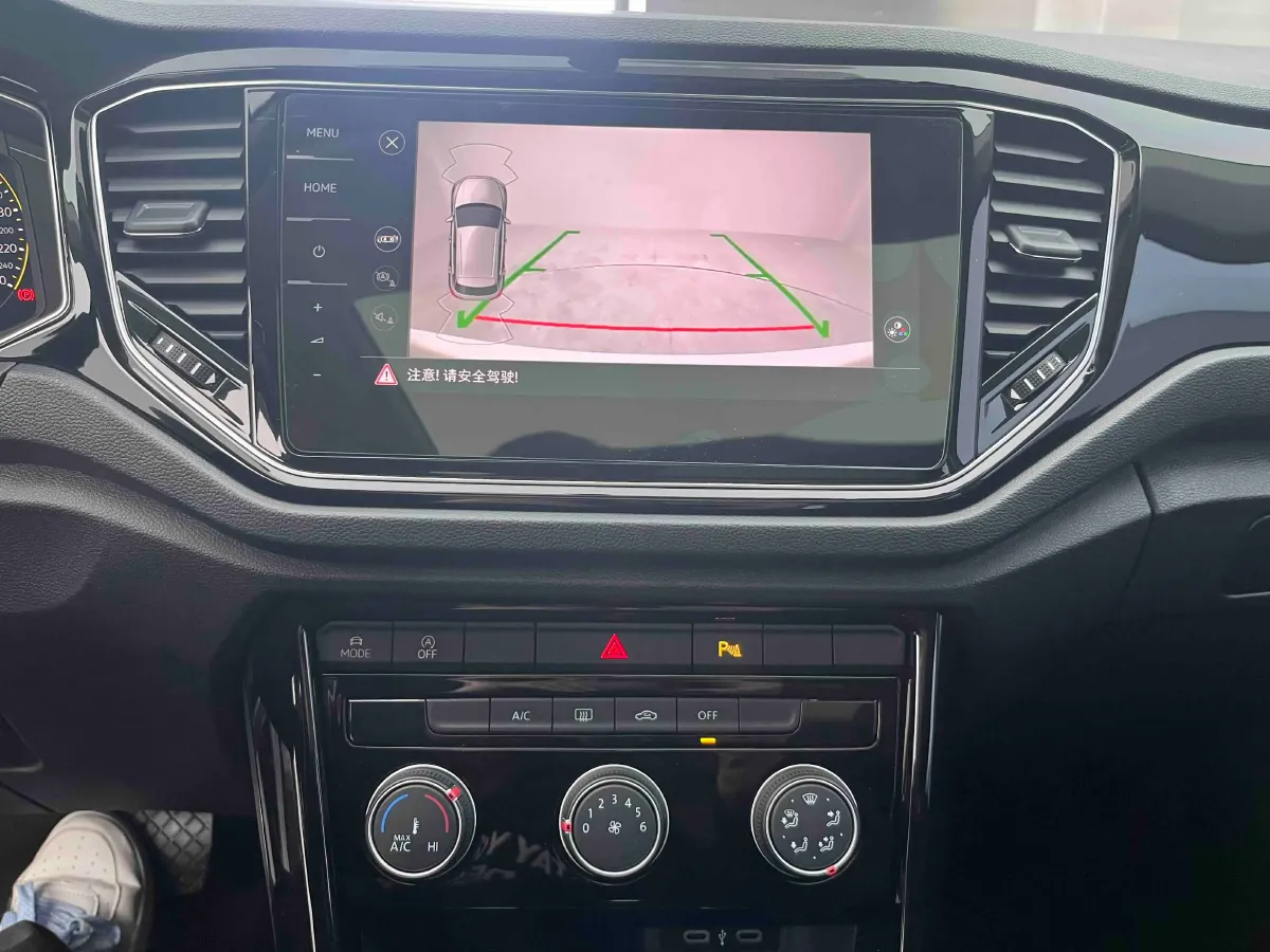 2022 Volkswagen T-Roc 1.4T 150HP L4 7DCT,autocango,china used car exporter,china ev exporter,chinese used car exporter,chinese used ev exporter