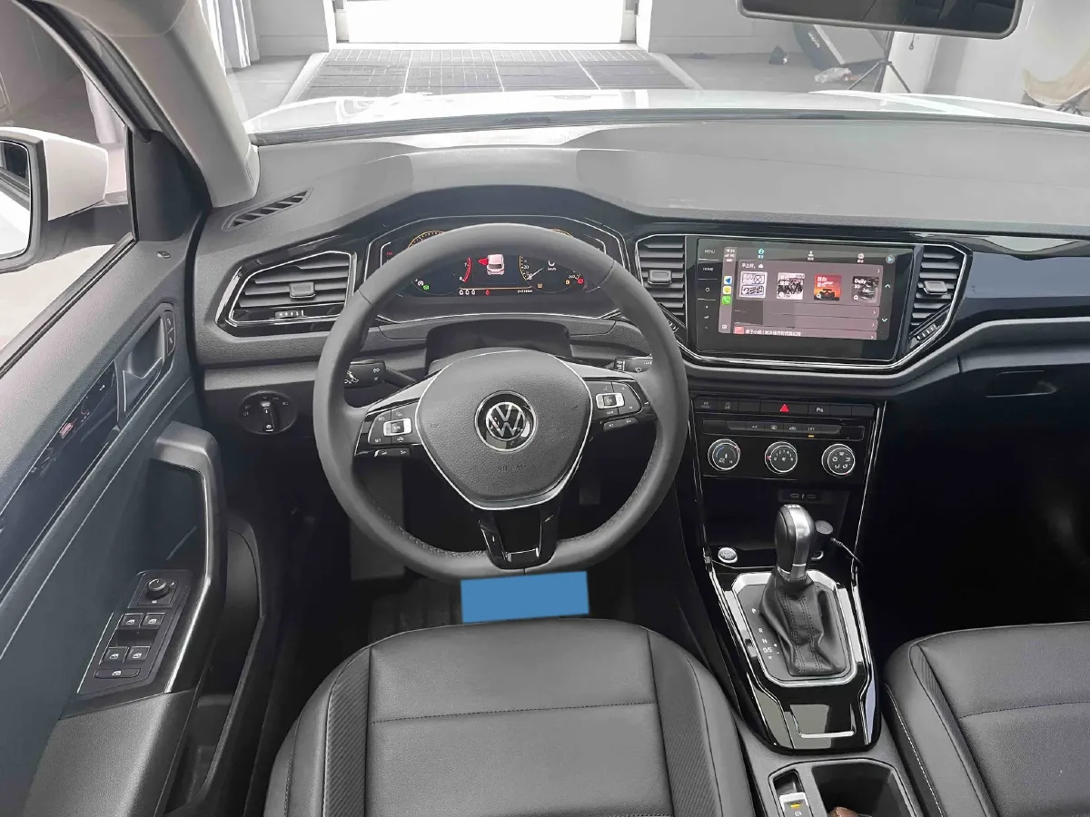 2022 Volkswagen T-Roc 1.4T 150HP L4 7DCT,autocango,china used car exporter,china ev exporter,chinese used car exporter,chinese used ev exporter