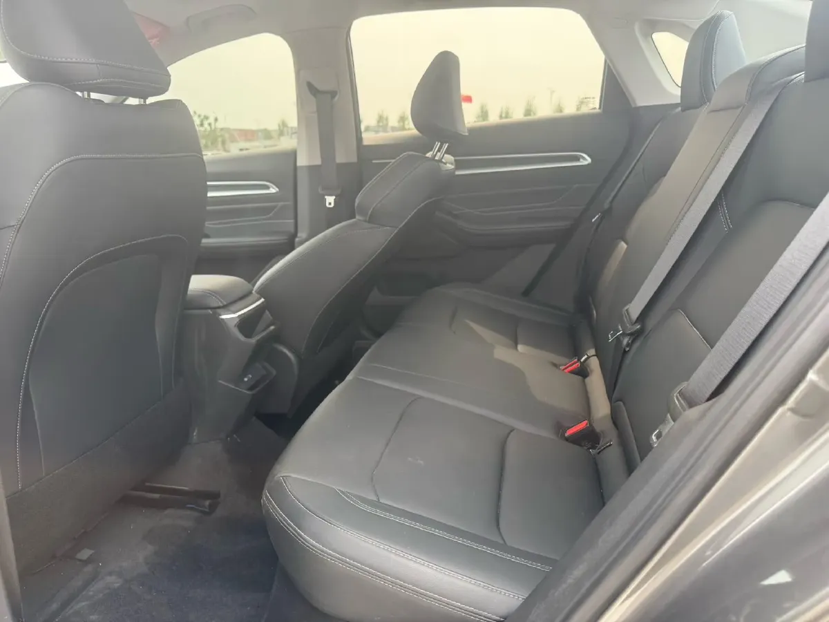 2026 Geely Emgrand 1.5L 120HP L4 5MT,autocango,china used car exporter,china ev exporter,chinese used car exporter,chinese used ev exporter