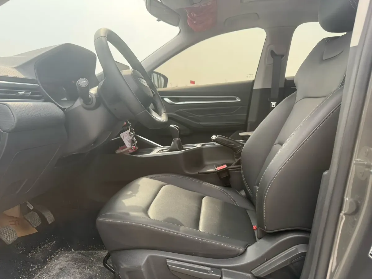 2026 Geely Emgrand 1.5L 120HP L4 5MT,autocango,china used car exporter,china ev exporter,chinese used car exporter,chinese used ev exporter