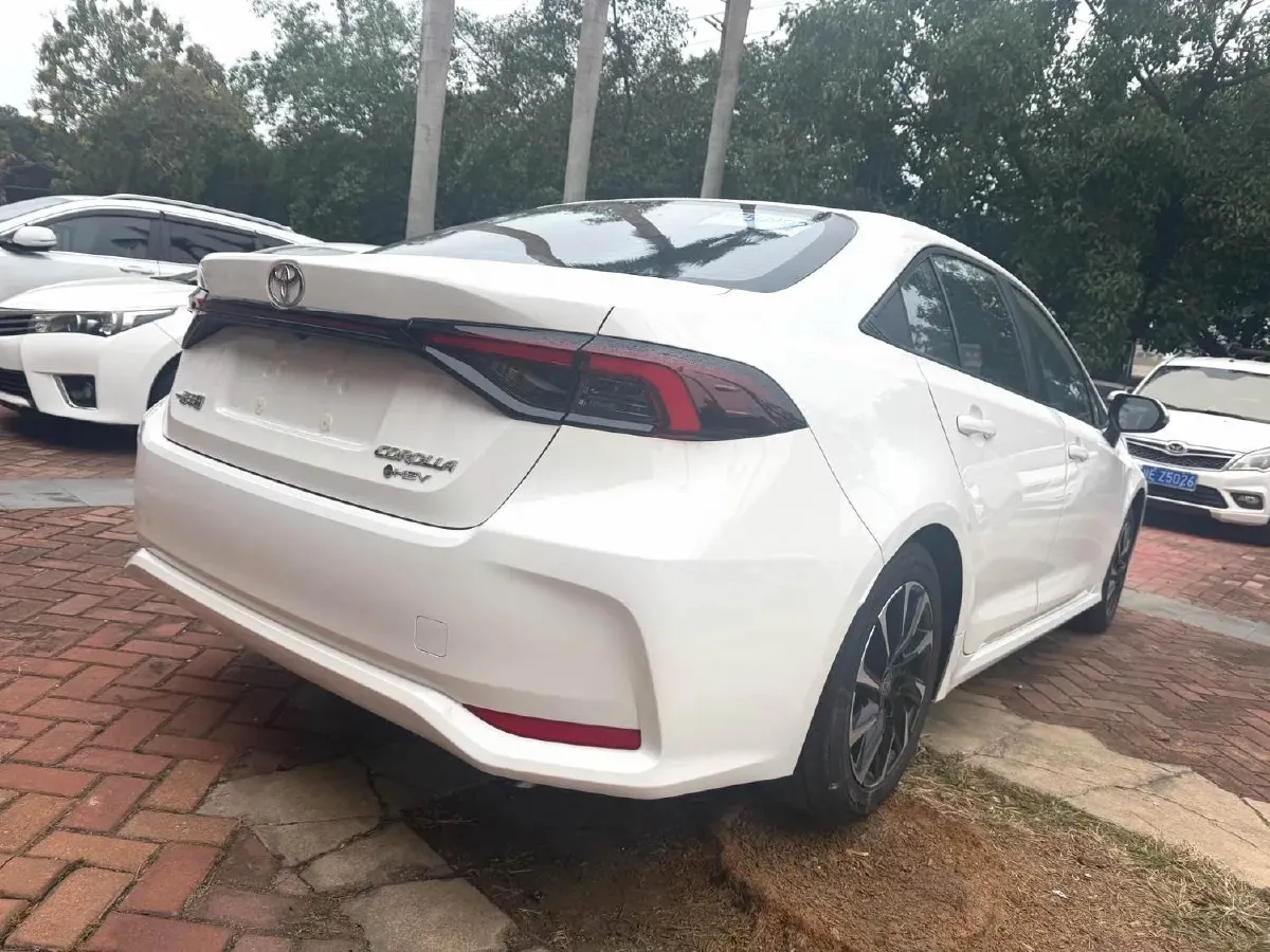 2026 Toyota Corolla 1.8L 98HP L4 E-CVT Hybrid,autocango,china used car exporter,china ev exporter,chinese used car exporter,chinese used ev exporter