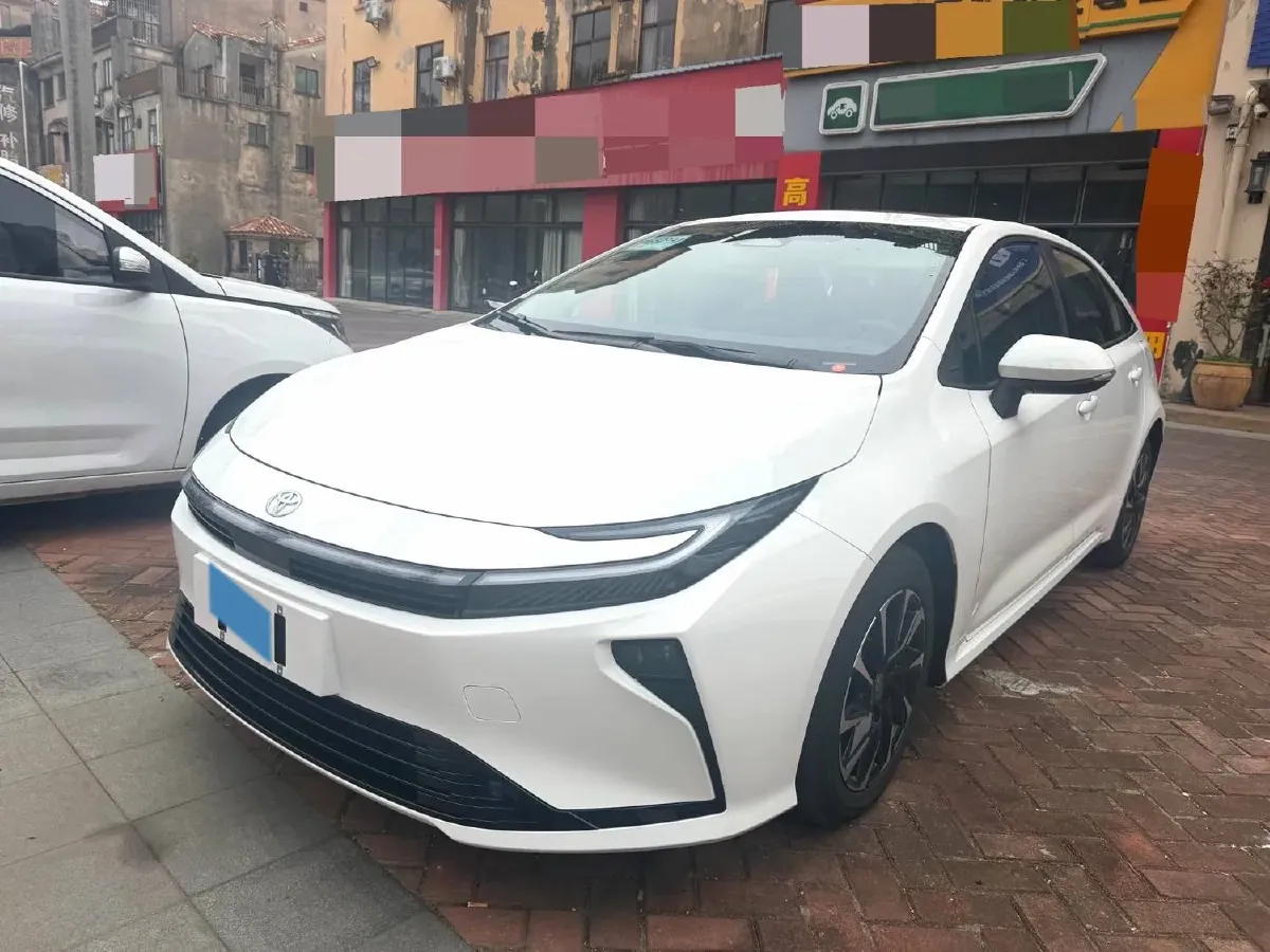 2026 Toyota Corolla 1.8L 98HP L4 E-CVT Hybrid,autocango,china used car exporter,china ev exporter,chinese used car exporter,chinese used ev exporter