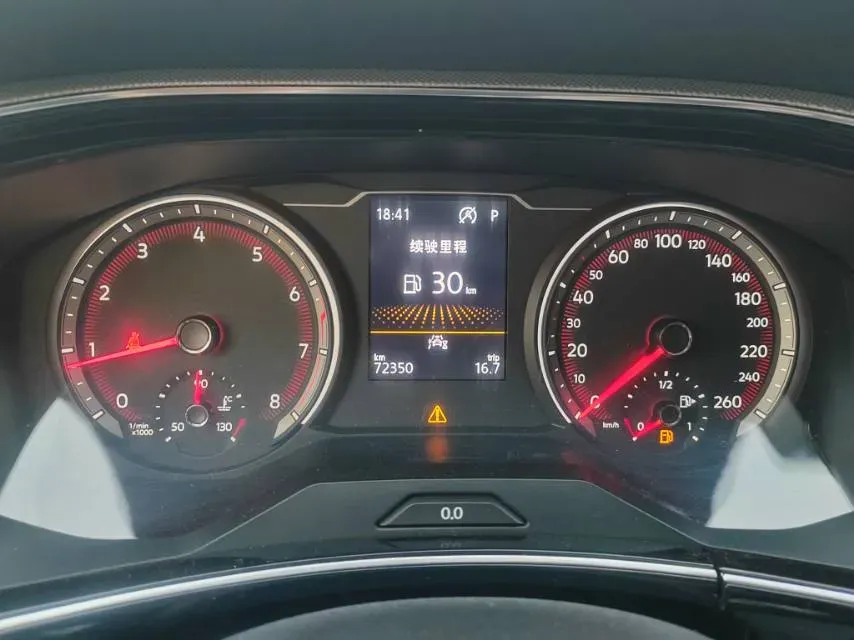 2019 Jeep Cherokee 2.0T 234HP L4 9AT,autocango,china used car exporter,china ev exporter,chinese used car exporter,chinese used ev exporter