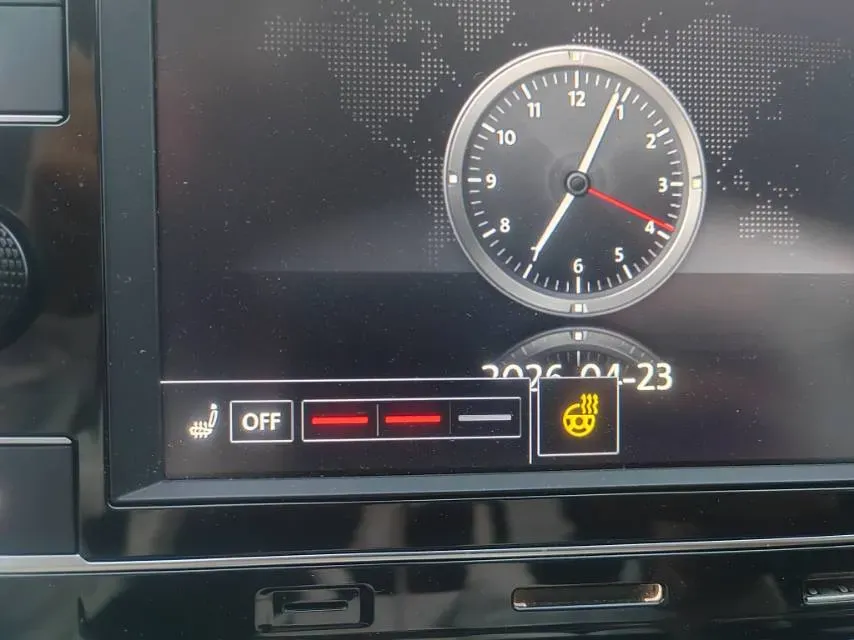 2019 Jeep Cherokee 2.0T 234HP L4 9AT,autocango,china used car exporter,china ev exporter,chinese used car exporter,chinese used ev exporter