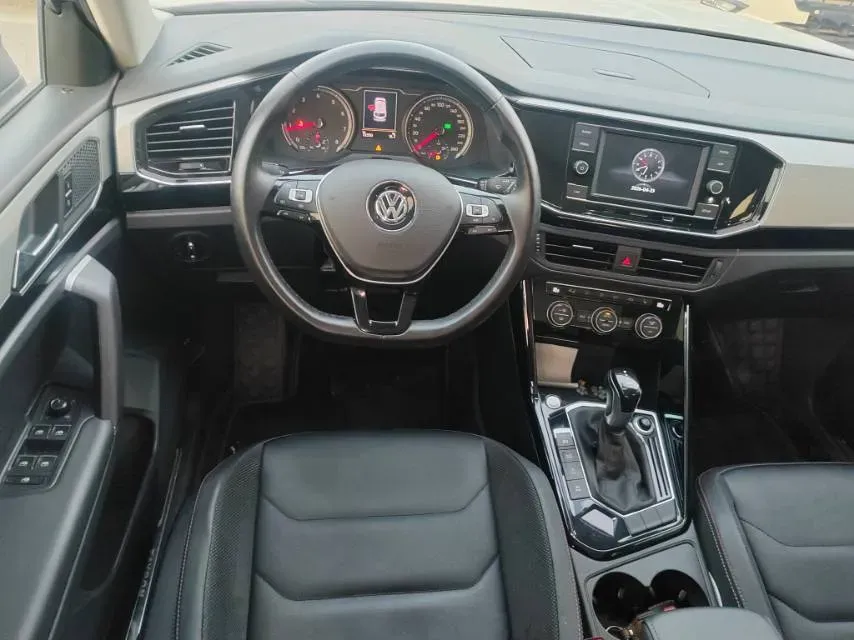 2019 Jeep Cherokee 2.0T 234HP L4 9AT,autocango,china used car exporter,china ev exporter,chinese used car exporter,chinese used ev exporter