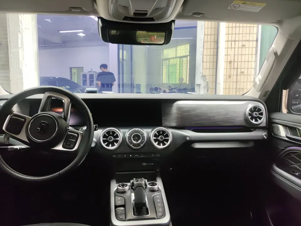 2024 Tank 300 2.0T 252HP L4 9AT,autocango,china used car exporter,china ev exporter,chinese used car exporter,chinese used ev exporter