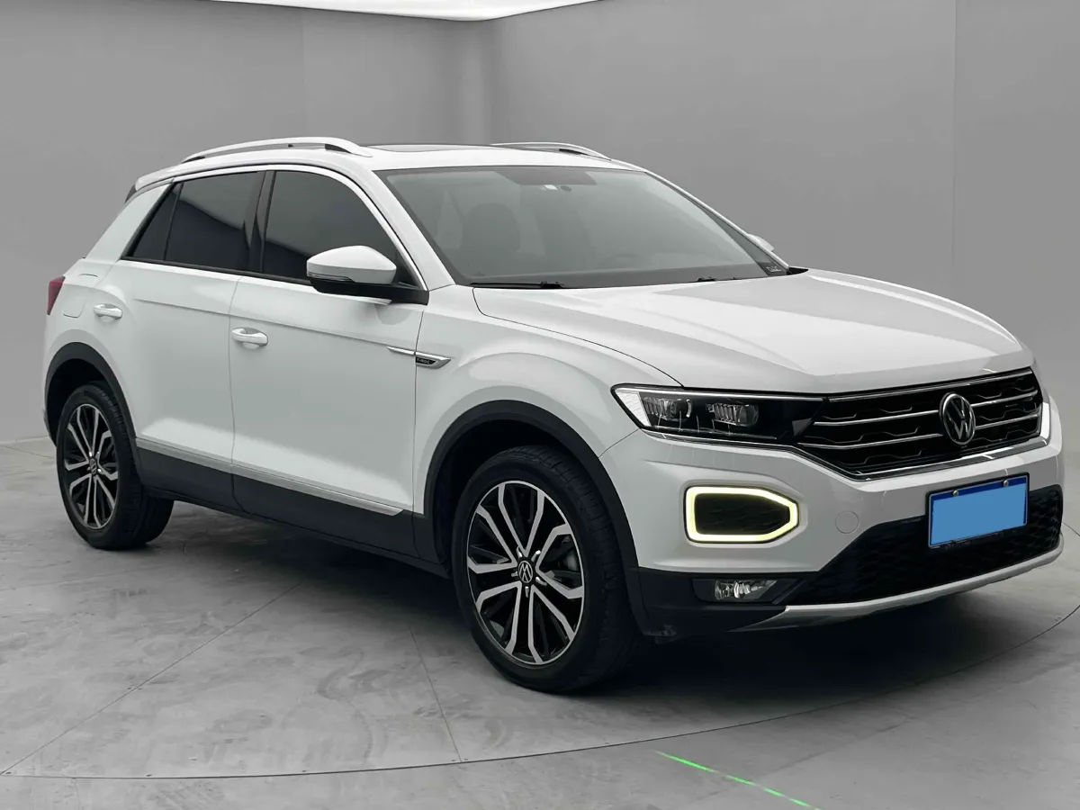 2022 Volkswagen T-Roc 1.4T 150HP L4 7DCT,autocango,china used car exporter,china ev exporter,chinese used car exporter,chinese used ev exporter