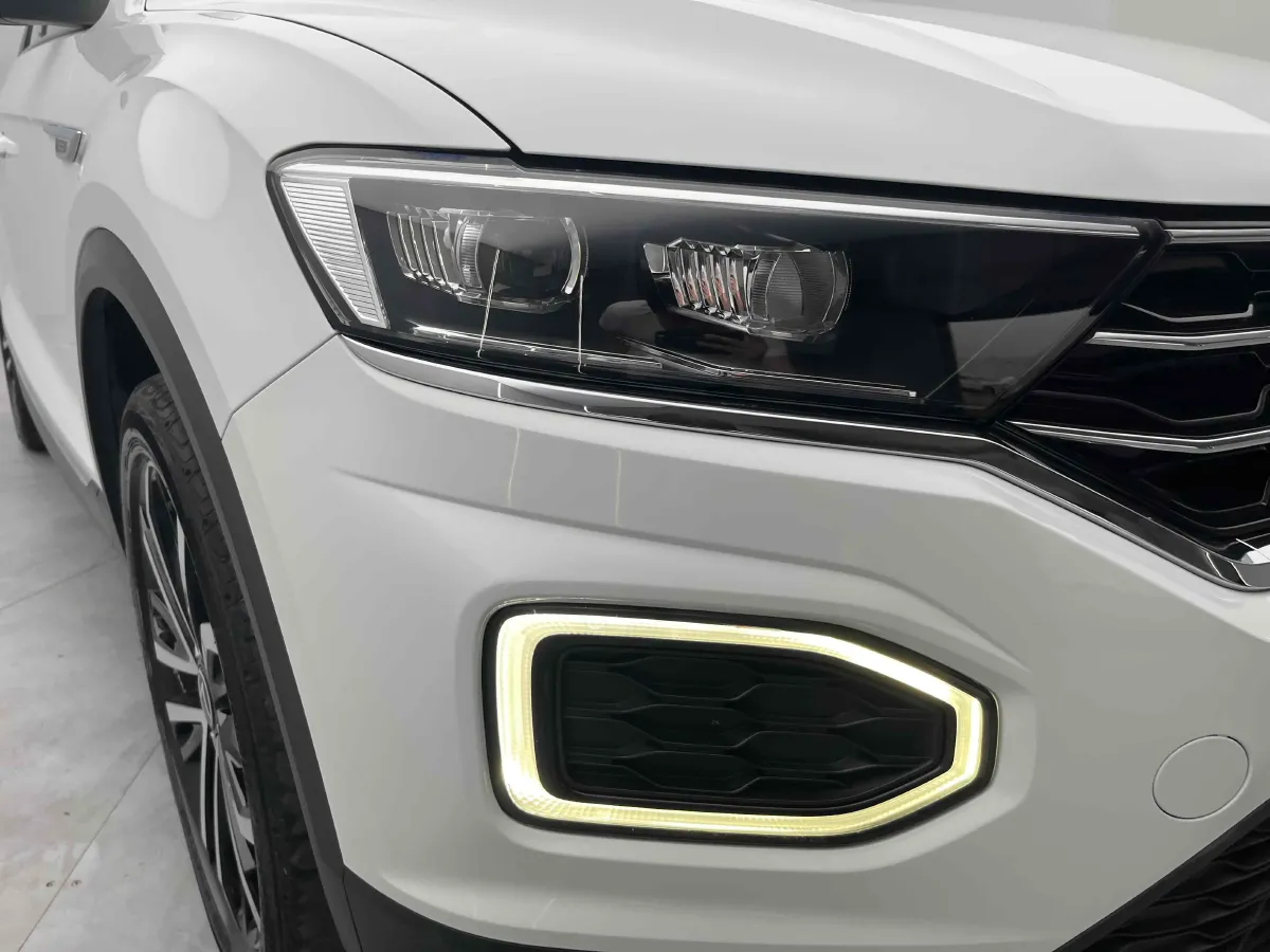 2022 Volkswagen T-Roc 1.4T 150HP L4 7DCT,autocango,china used car exporter,china ev exporter,chinese used car exporter,chinese used ev exporter